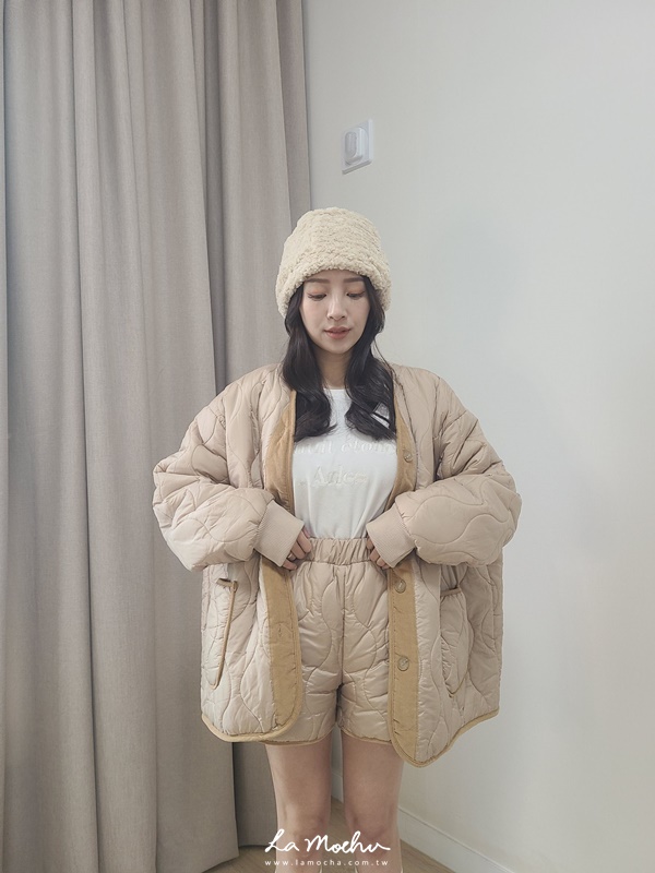 彈性壓紋鋪棉短褲